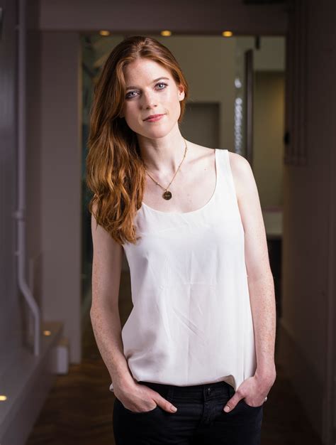 rose leslie porn|Rose Leslie à poil : vidéos porno et sex tapes @ xHamster